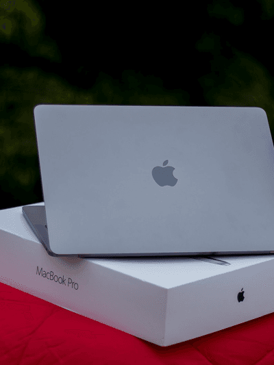 MacBook Air 13 Inch - M5
